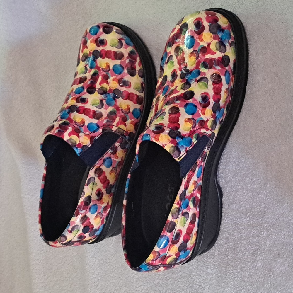 Women's Klogs Naples Patent Leather Size 10 EUC